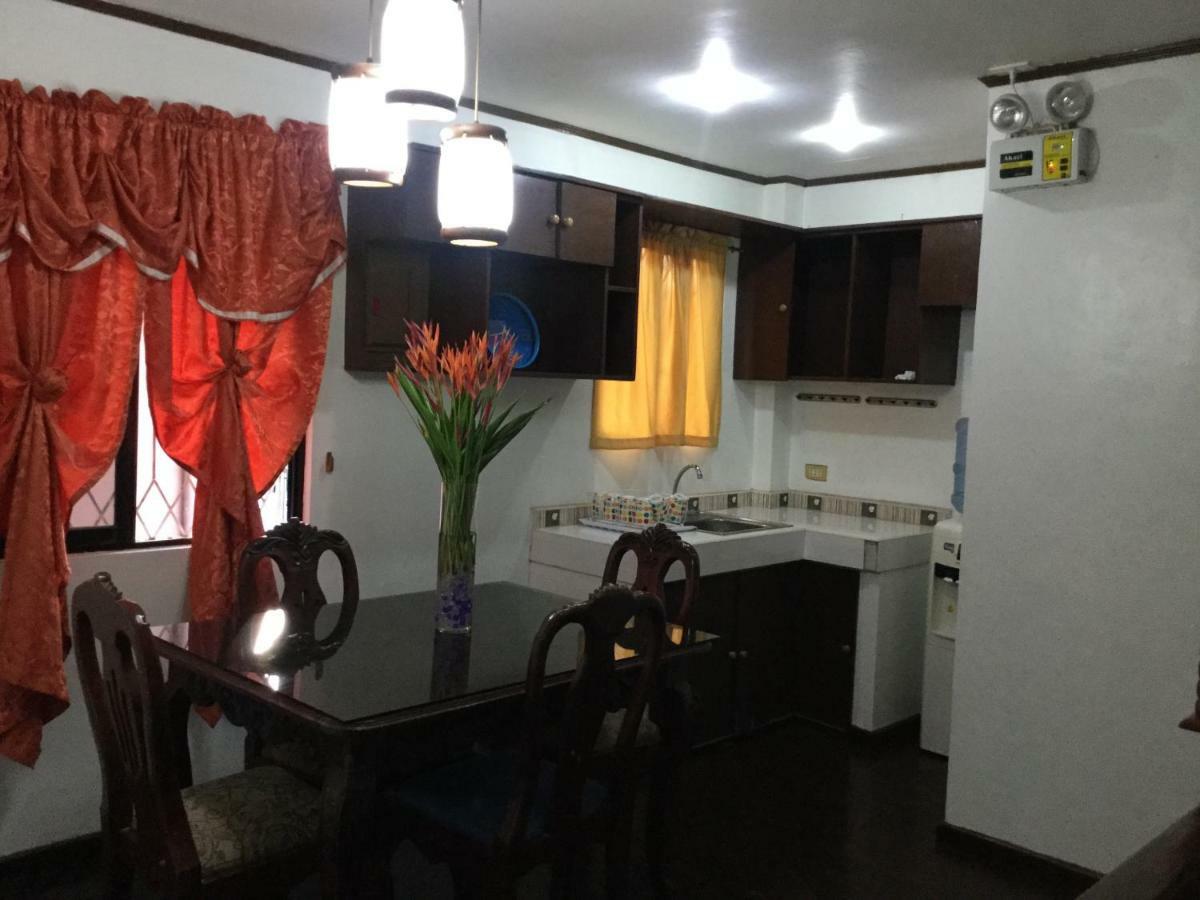 Joyful Island Hostel Lapu-Lapu City Esterno foto