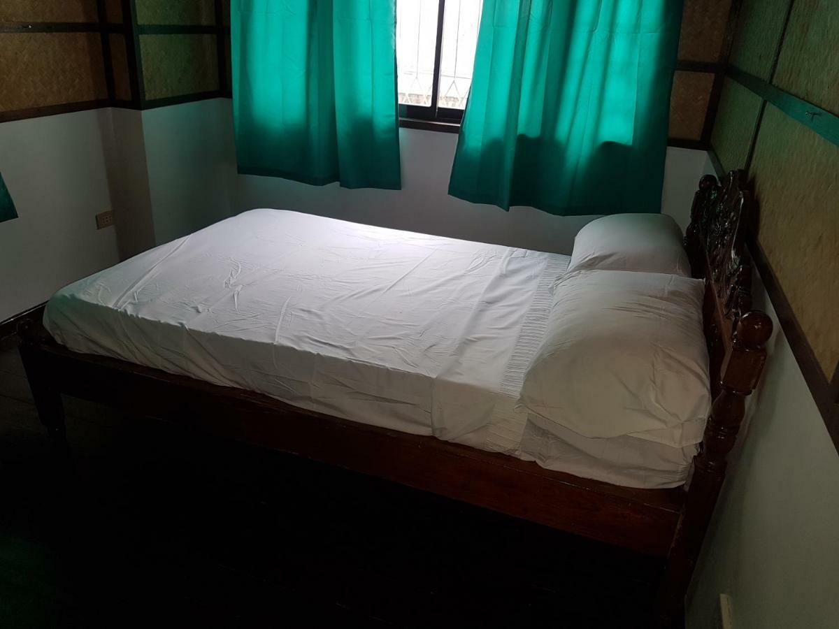 Joyful Island Hostel Lapu-Lapu City Esterno foto