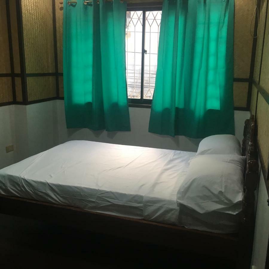 Joyful Island Hostel Lapu-Lapu City Esterno foto