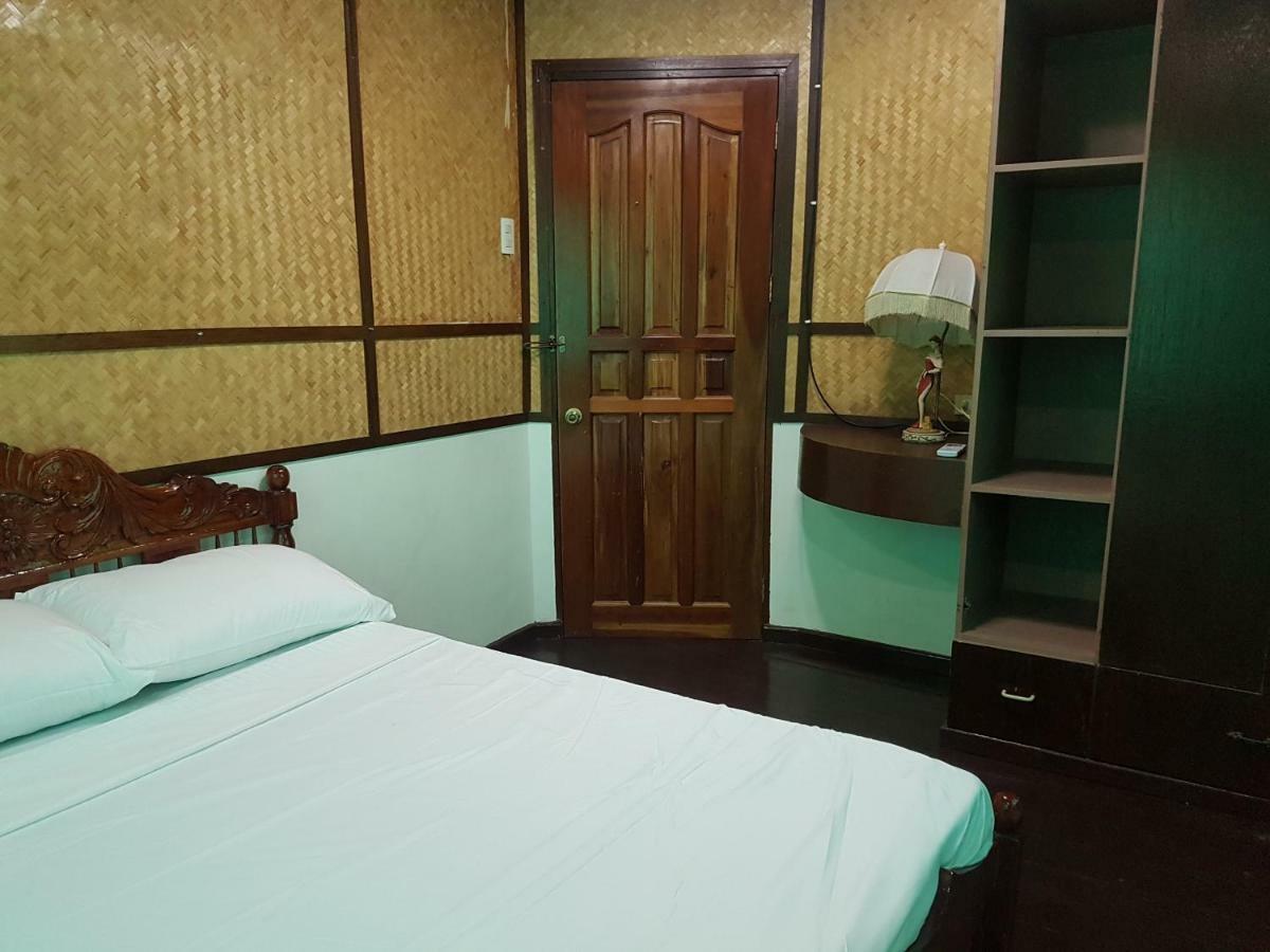Joyful Island Hostel Lapu-Lapu City Esterno foto
