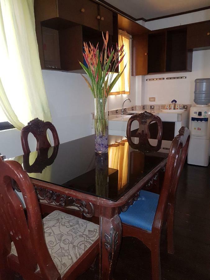 Joyful Island Hostel Lapu-Lapu City Esterno foto